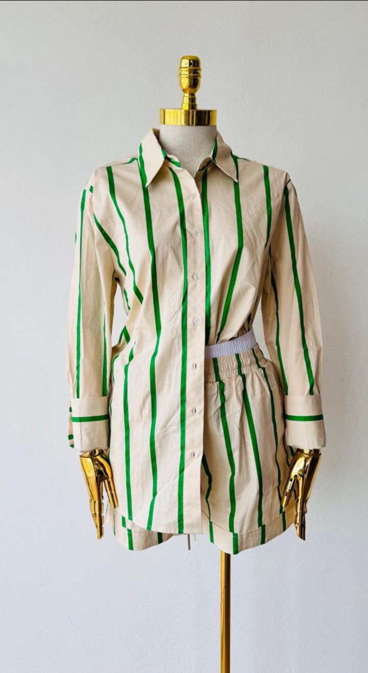 CONJUNTO SHORT Y CAMISA RAYAS