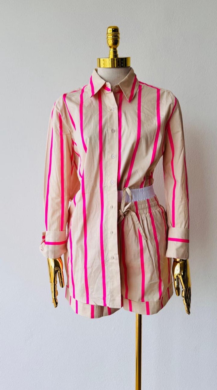 CONJUNTO SHORT Y CAMISA RAYAS