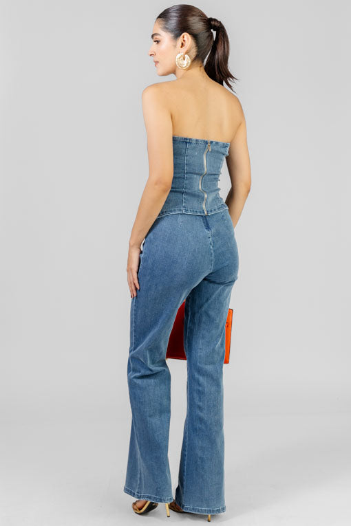 CONJUNTO STRAPLESS BOTONES