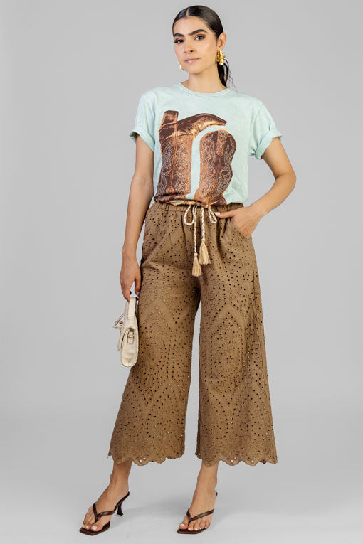 PLAYERA BOTAS CAFE