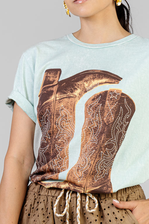 PLAYERA BOTAS CAFE