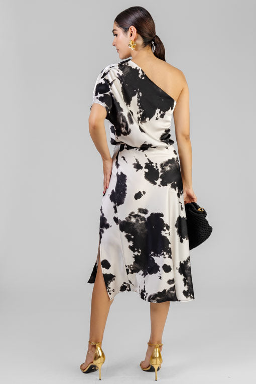 VESTIDO ASIMETRICO MANCHAS