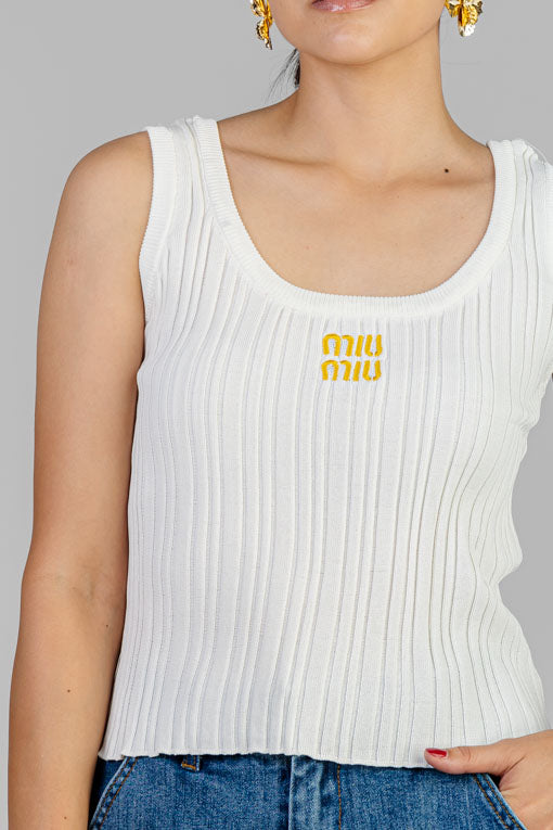 BLUSA TEJIDO BORDADA