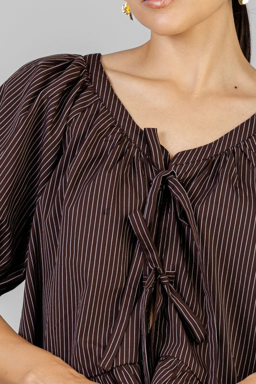 CONJUNTO BLUSA LAZOS CAFE