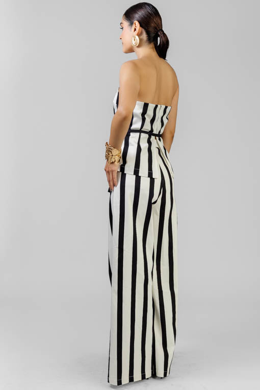 CONJUNTO STRAPLESS RAYA