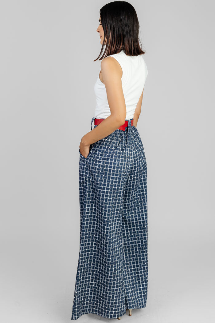 BLUSA BÁSICA CUELLO CUADRADO