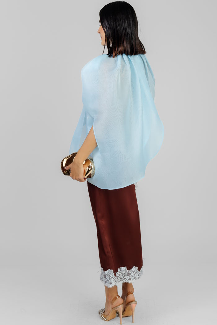 BLUSA CELESTE CON LAZO