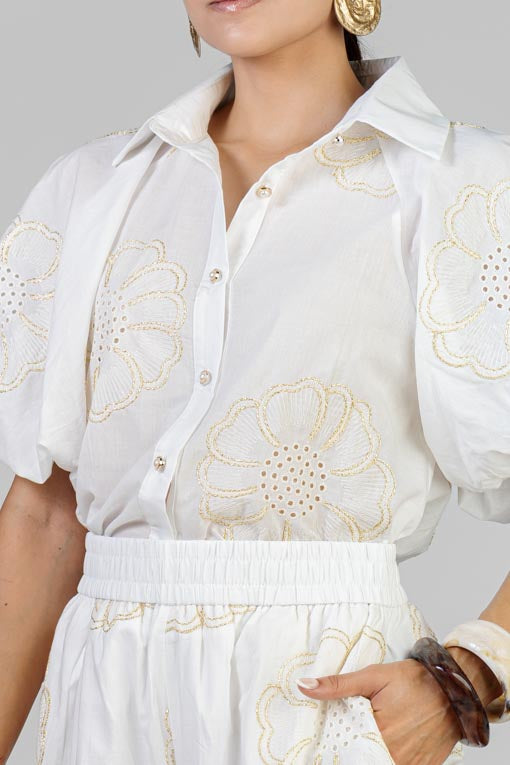 CONJUNTO FLORES BORDADAS