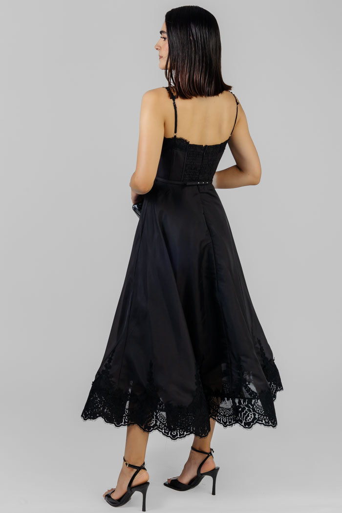 VESTIDO NEGRO MIDI ENCAJE