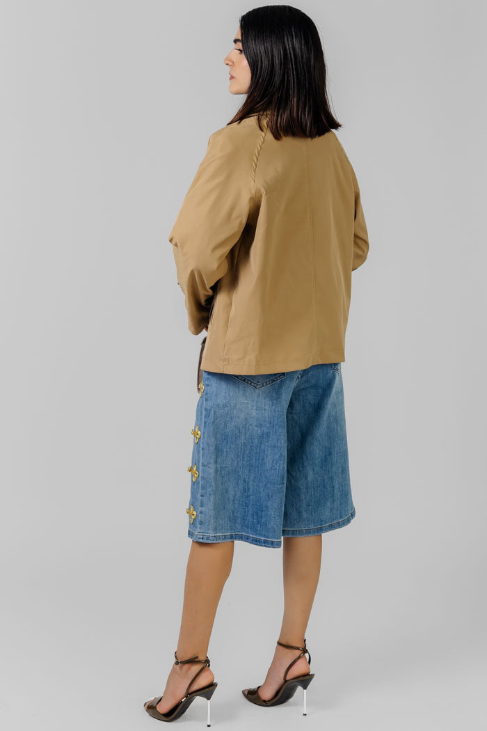 CHAQUETA BEIGE ESTAMPADA CARTOON