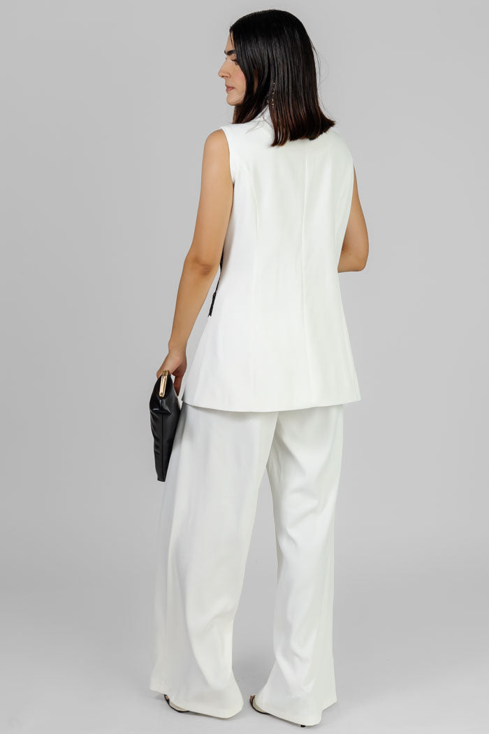 CONJUNTO SASTRE BLANCO Y NEGRO