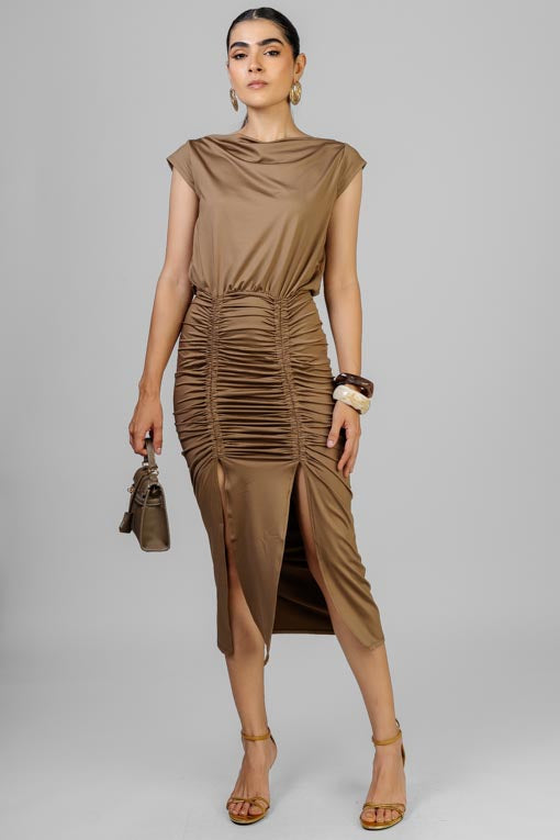 VESTIDO FRUNCES CAFE