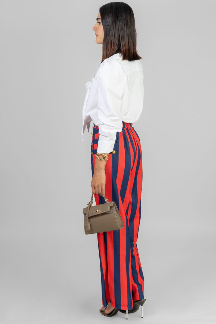 BLUSA BLANCA CON LAZO
