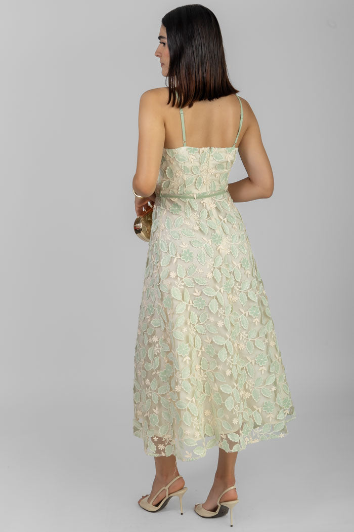 VESTIDO MIDI BORDADO FLOREADO