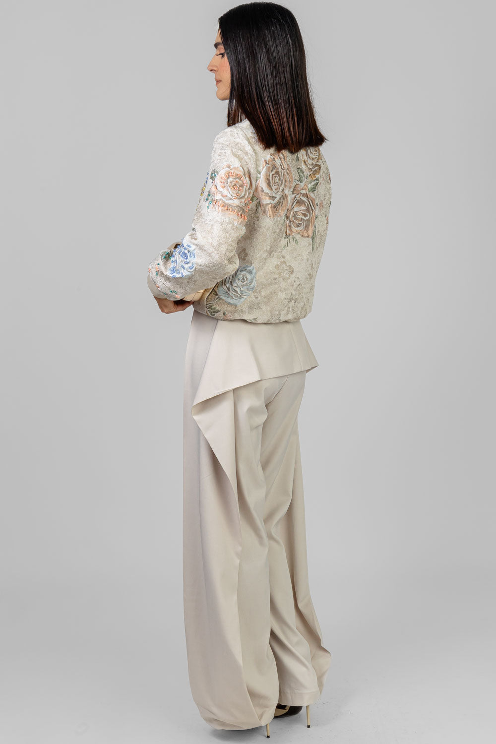 CHAQUETA FLORAL BORDADA