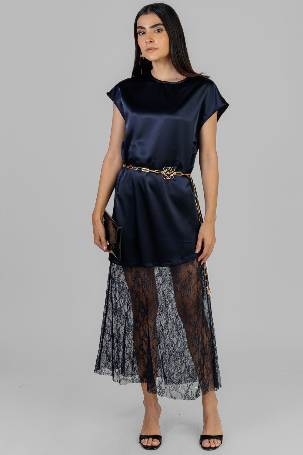 VESTIDO SATINADO AZUL MARINO