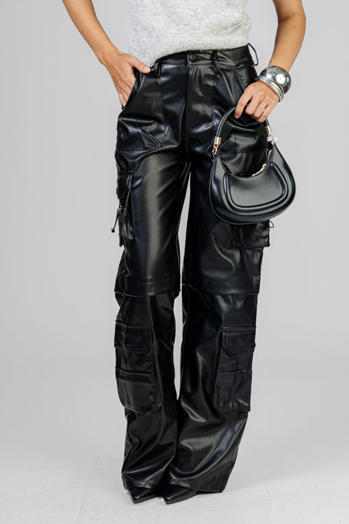 PANTALON CARGO VINIPIEL