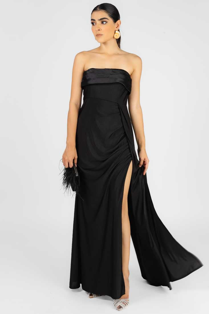 VESTIDO STRAPLESS NEGRO