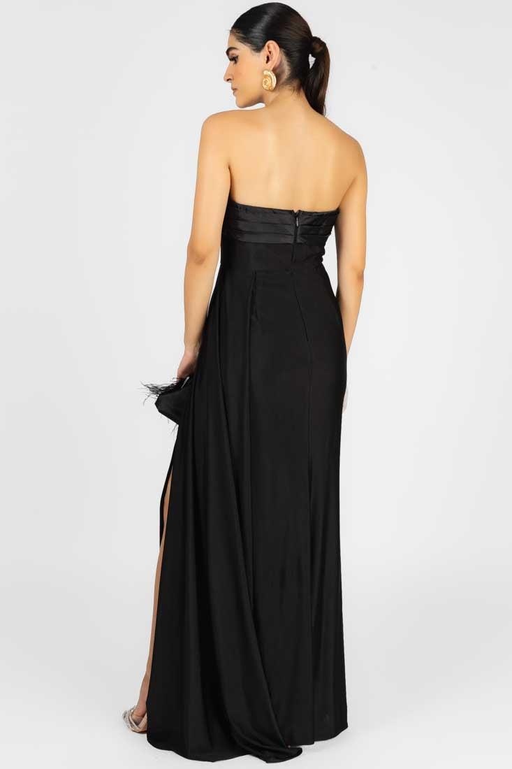 VESTIDO STRAPLESS NEGRO