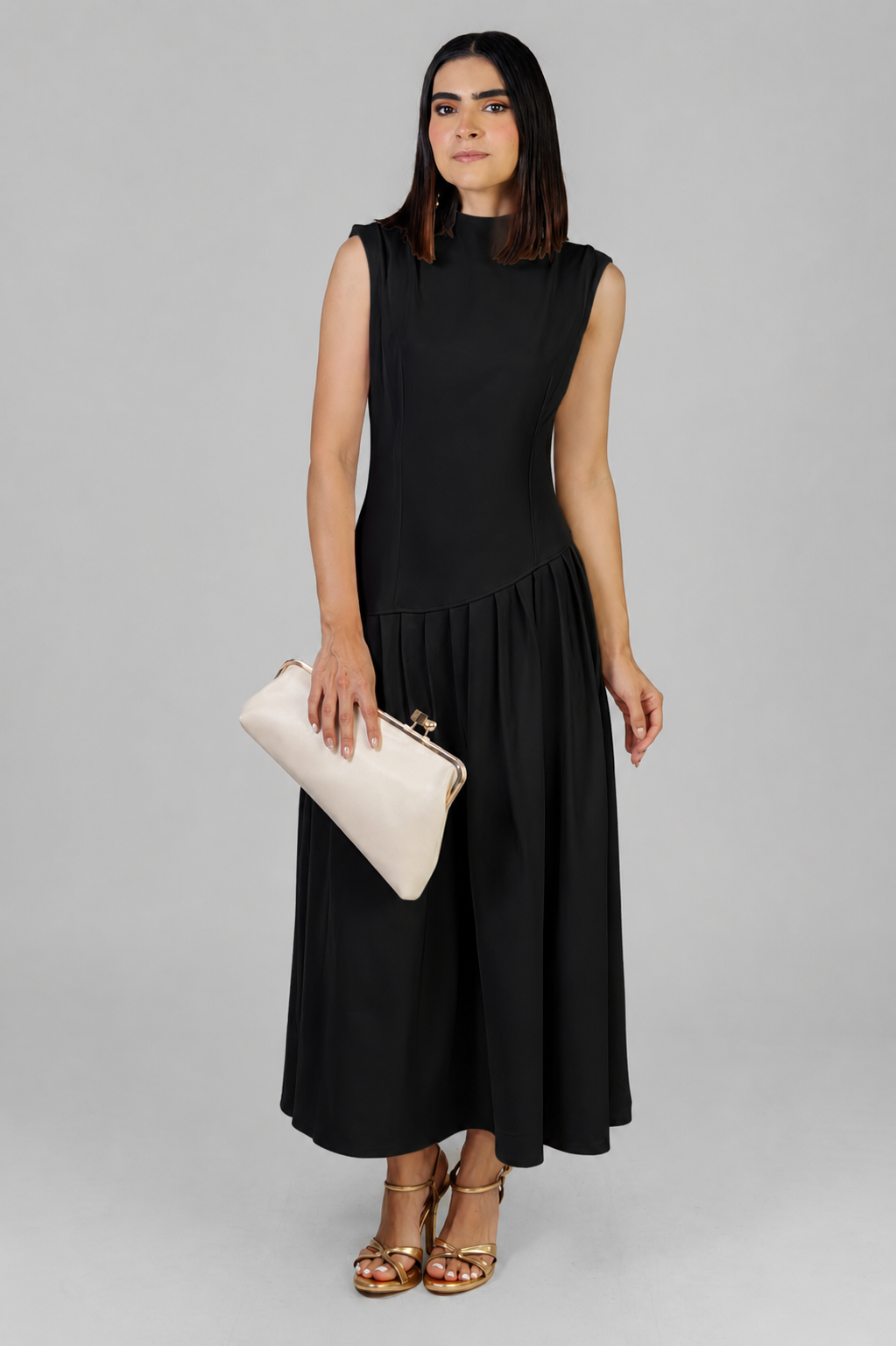 VESTIDO MIDI ASIMÉTRICO PLISADO