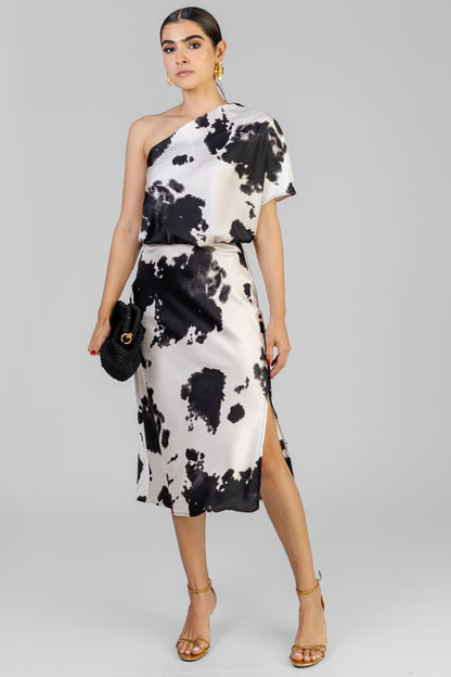 VESTIDO ASIMETRICO MANCHAS