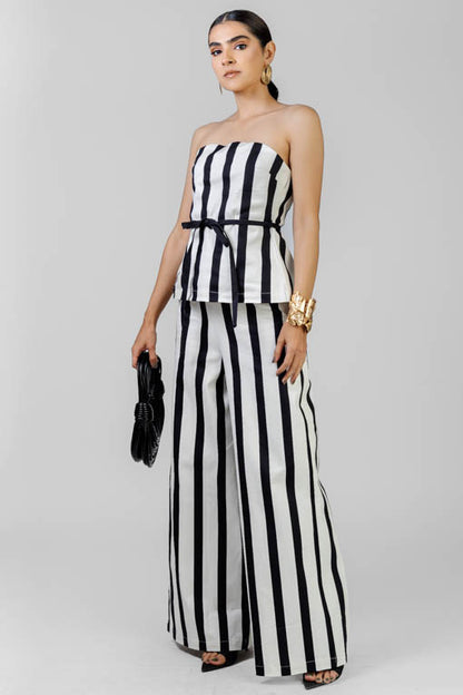 CONJUNTO STRAPLESS RAYA