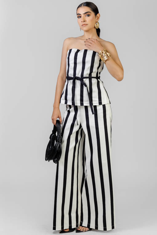 CONJUNTO STRAPLESS RAYA