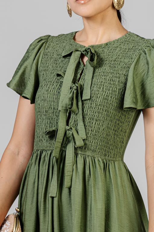 VESTIDO SMOCK LAZOS