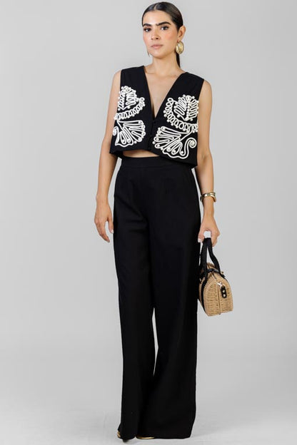 CONJUNTO CHALECO BORDADO