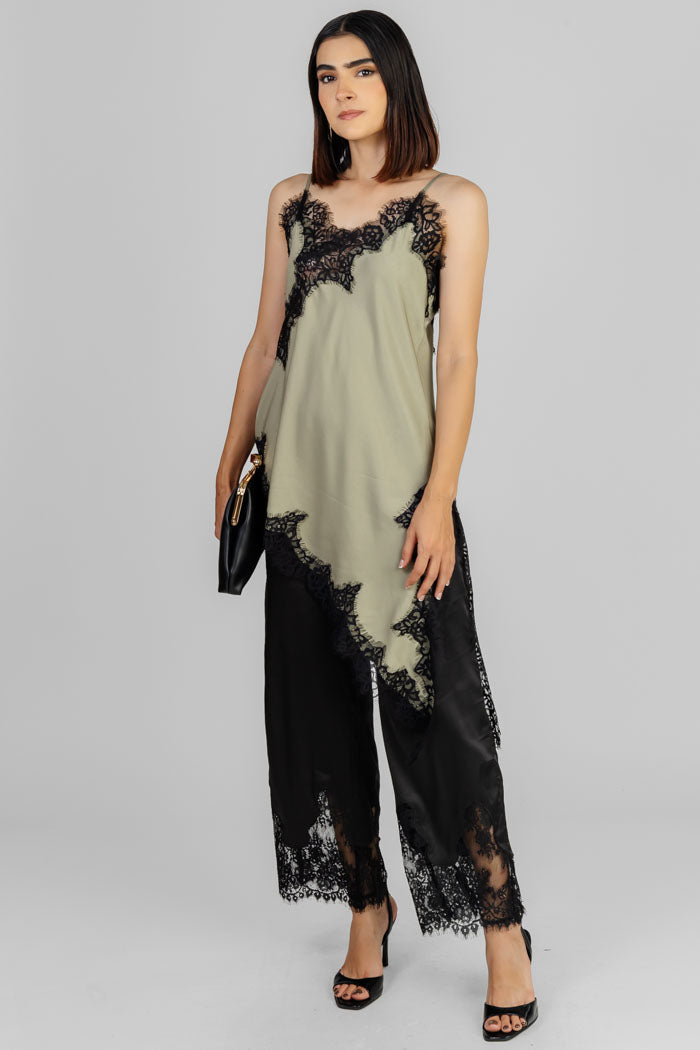 CONJUNTO GOLDEN LACE