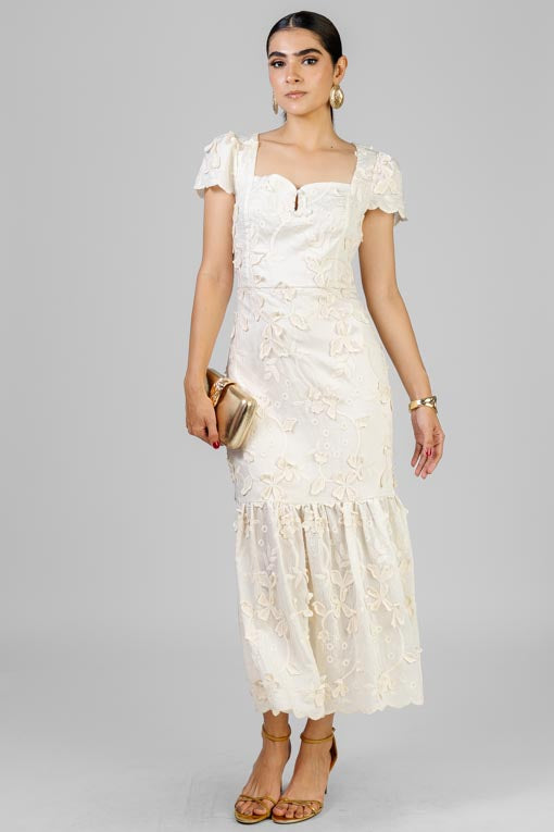 VESTIDO FLORES BORDADAS