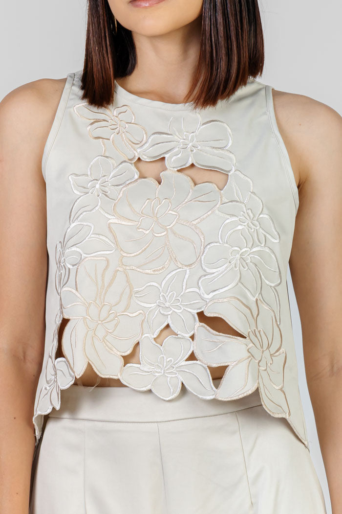 CONJUNTO FLORAL RELIEVE