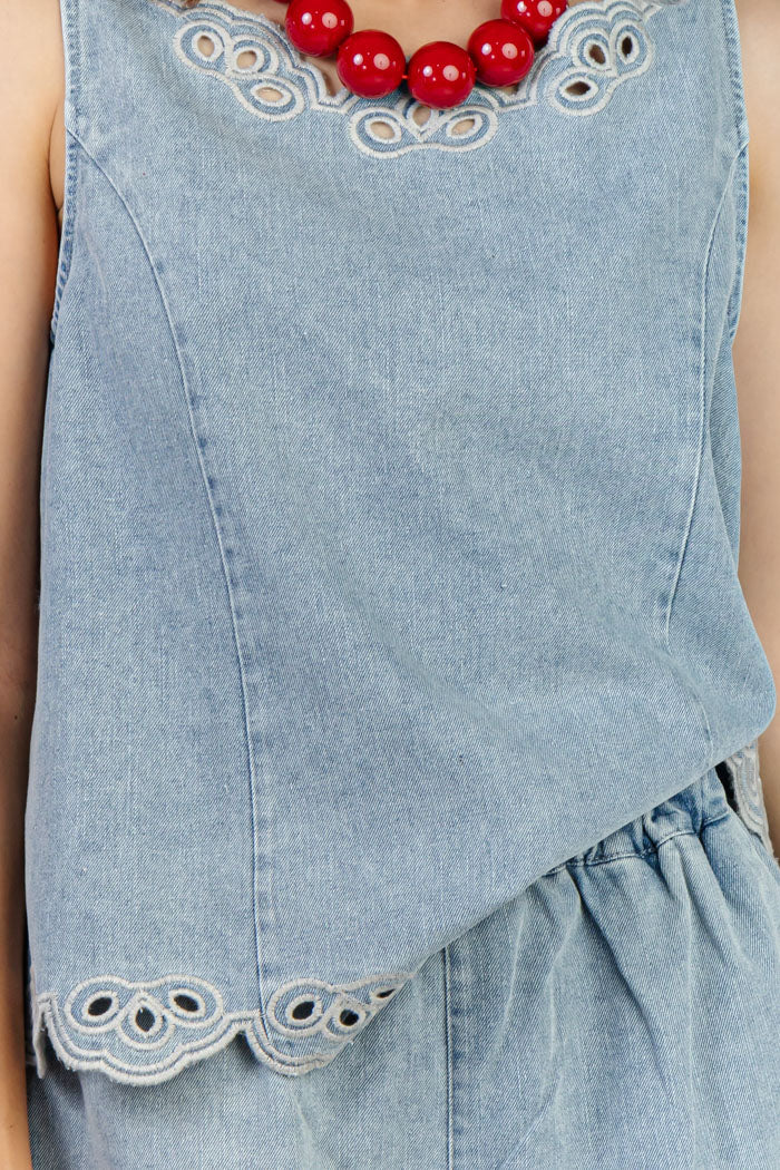 CONJUNTO DENIM CON BORDADOS