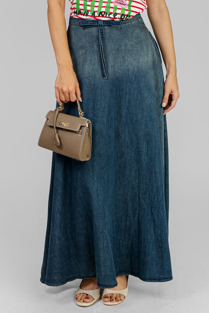 FALDA LARGA EN DENIM