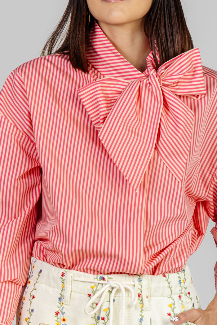 BLUSA RAYADA CON LAZO