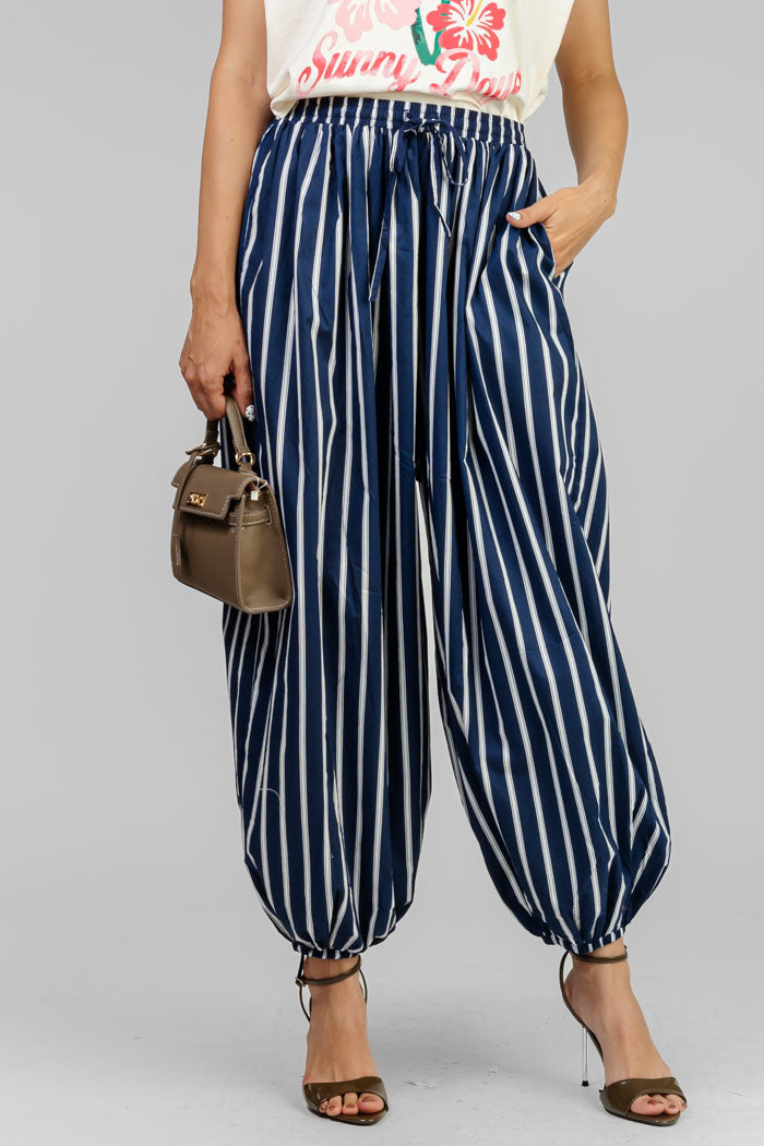 PANTALON A RAYAS ESTILO