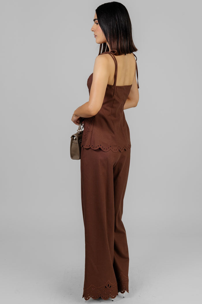 CONJUNTO MARRÓN CALADO
