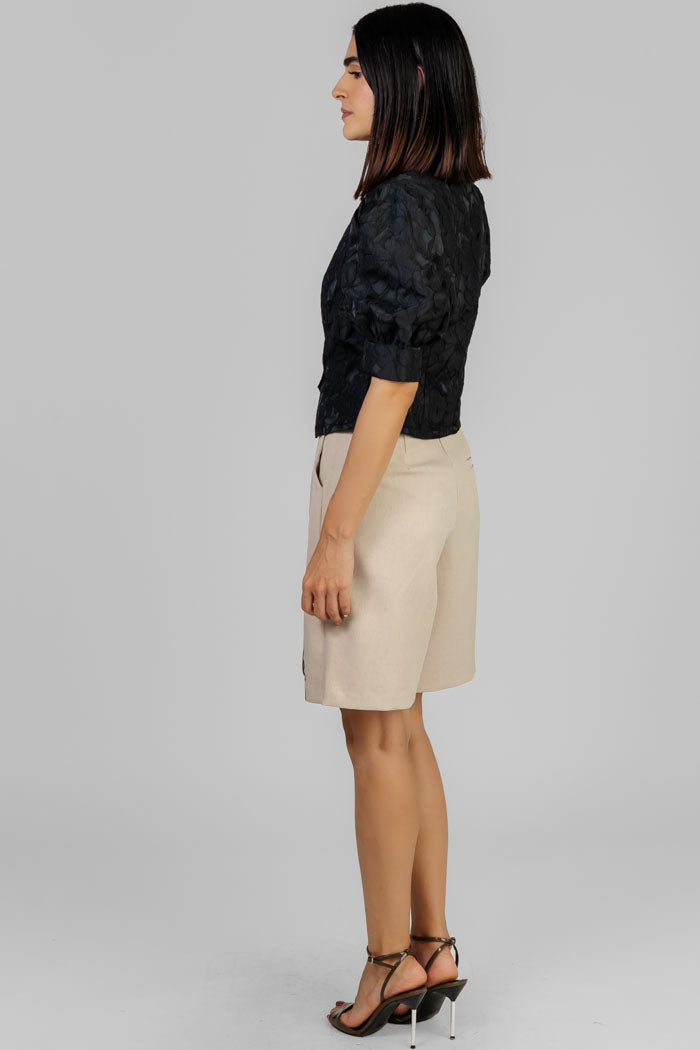 BLUSA NEGRA TEXTURIZADA ELEGANTE