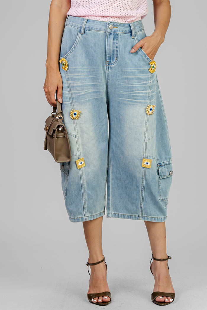 BERMUDA DENIM CON APLICACIONES