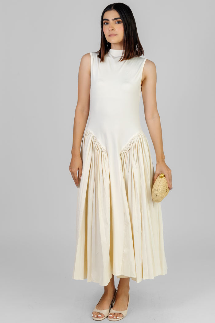 VESTIDO MIDI PLISADO CREMA