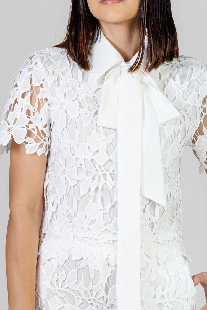 CONJUNTO BLANCO DE ENCAJE