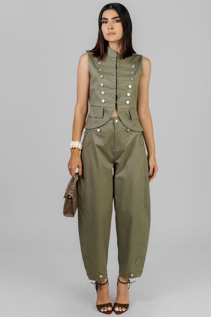 CONJUNTO MILITAR VERDE OLIVA