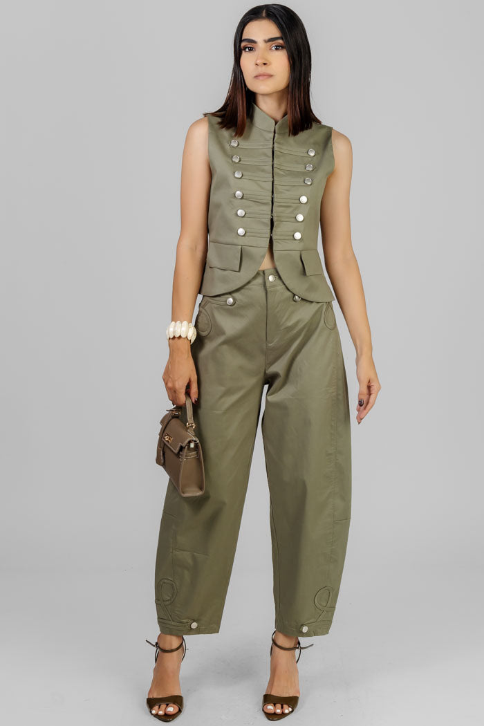 CONJUNTO MILITAR VERDE OLIVA
