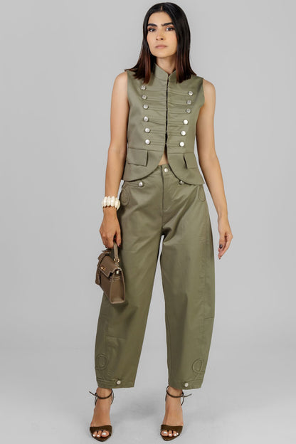 CONJUNTO MILITAR VERDE OLIVA