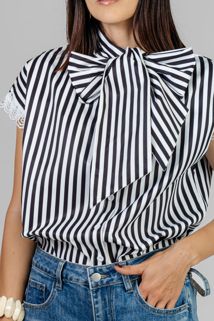 BLUSA A RAYAS LAZO