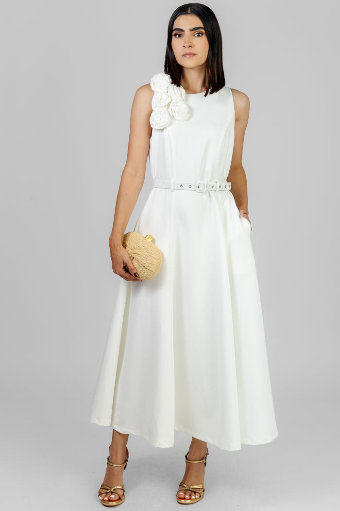 VESTIDO BLANCO CON FLORES