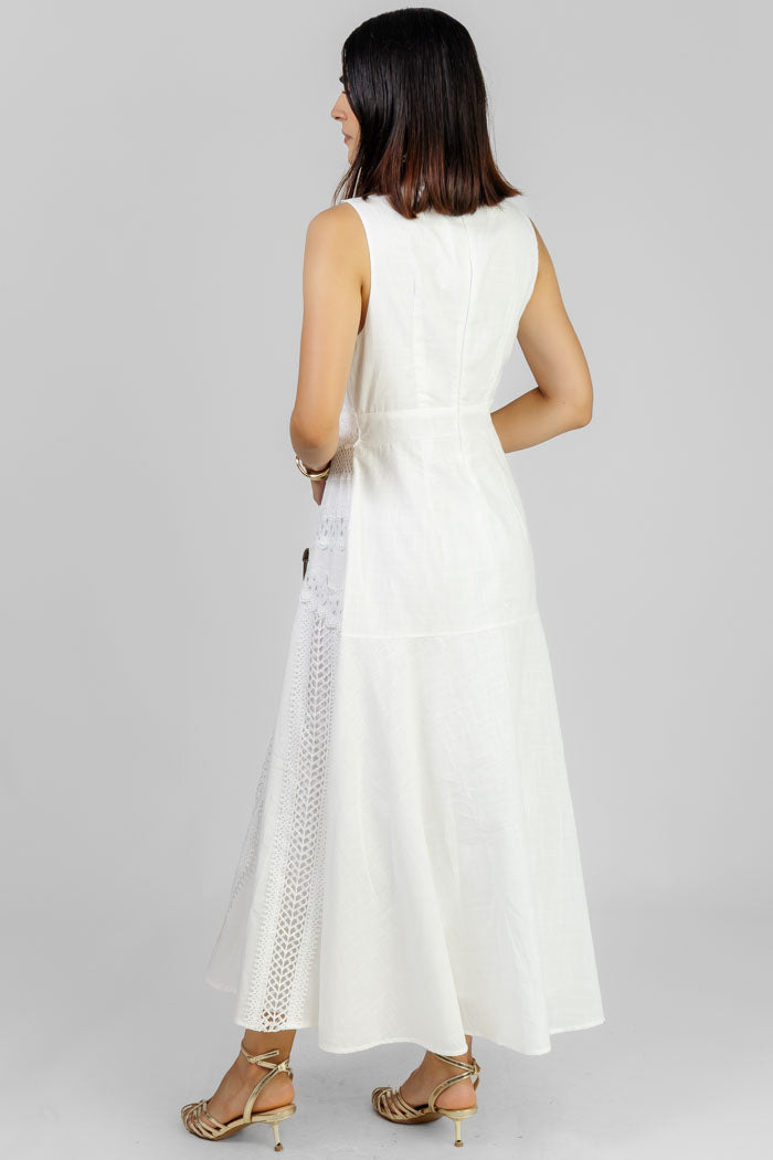 VESTIDO BLANCO CON ENCAJES
