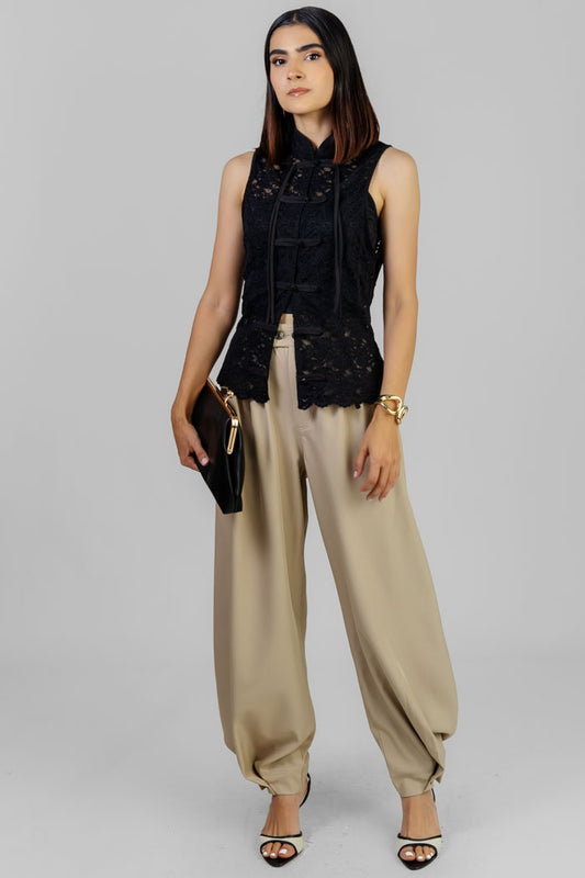 BLUSA NEGRA DE ENCAJE