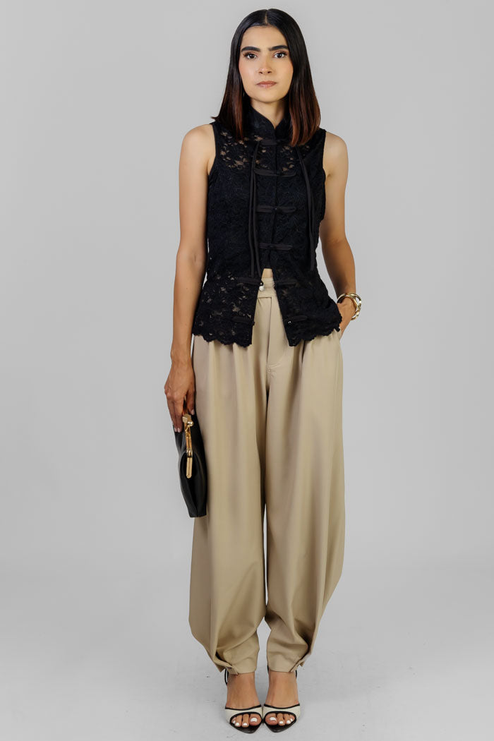 BLUSA NEGRA DE ENCAJE