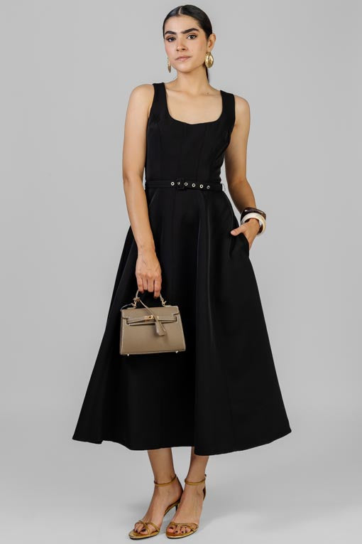 VESTIDO PRINCESA NEGRO